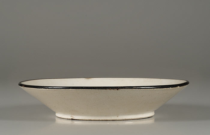 Dish with abolitionist image and poem Slider Image 4